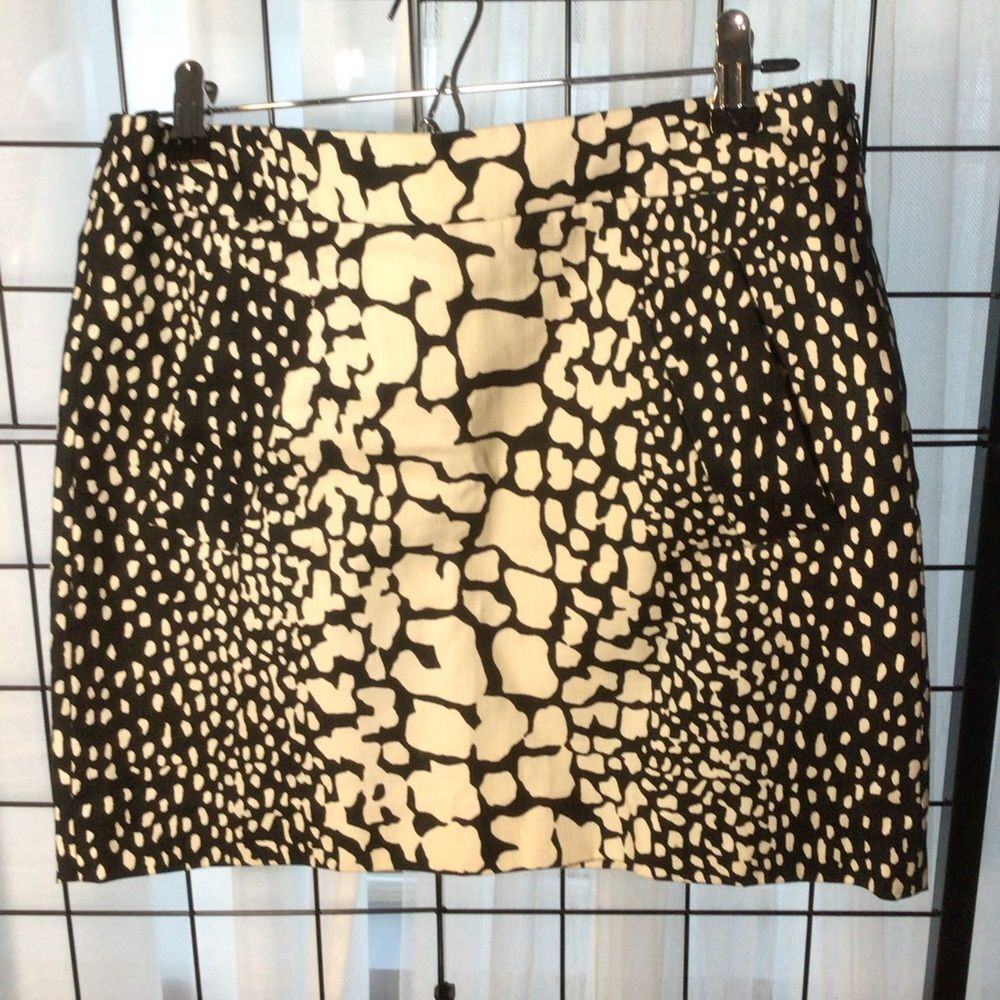 J. Crew Black and Cream Abstract Spot 100% Cotton Mini Skirt NWT
